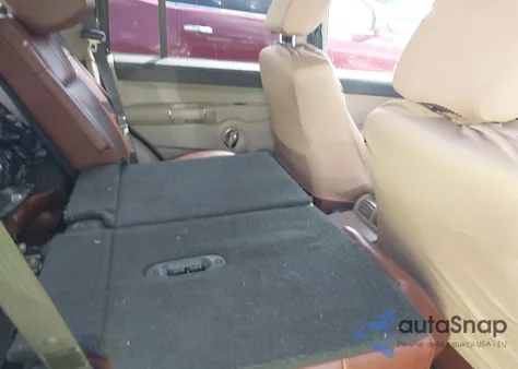 2006 Jeep Commander Limited z USA, uszkodzony, nr VIN 1J8HG58266C285594